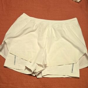 Old navy STRETCHTECH SHORTS  LARGE